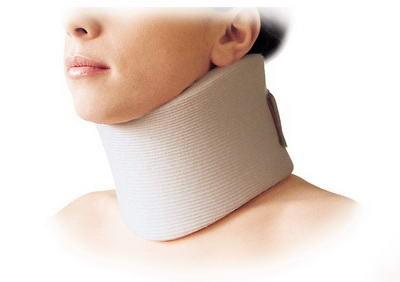 COLLARE CERVICALE RINFORZATO IN POLIURETANO RIVESTITO IN COTONE CON SOSTEGNO INTERNO CHIUSURA REGOLABILE IN VELCRO EUSOFT ALTEZZA 10CM MISURA MEDIA - pharmaluna